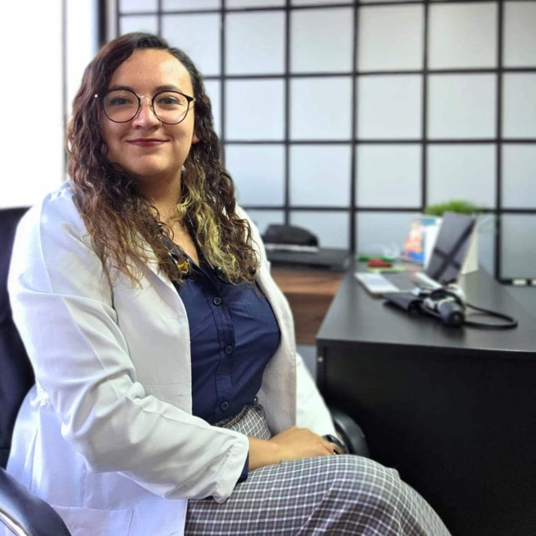 Médico Internista con enfoque integral para prevención en CDMX - Dra. Denisse Morales